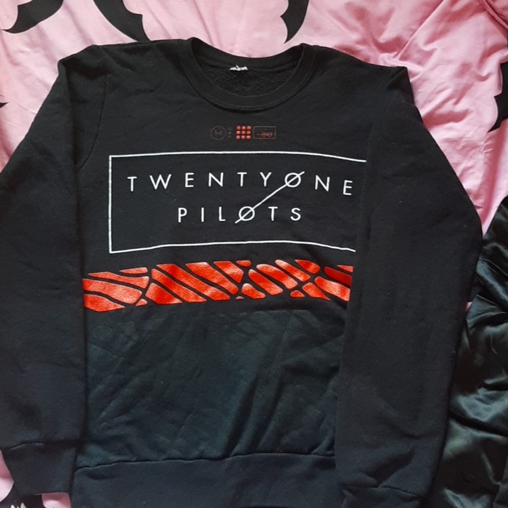 💜3/30$Twenty One Pilots Crewneck Medium